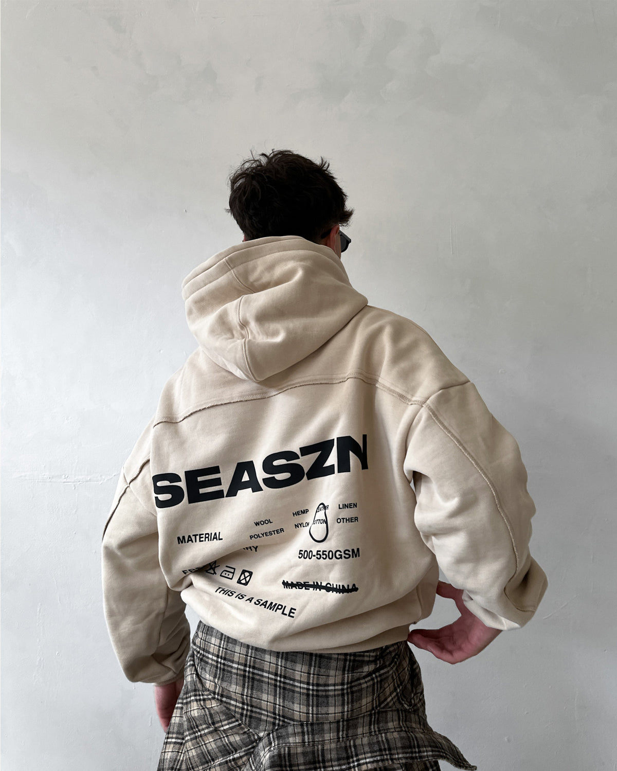 [SAMPLE] Hoodie Beige - MEDIUM (SAMPLE SALE)