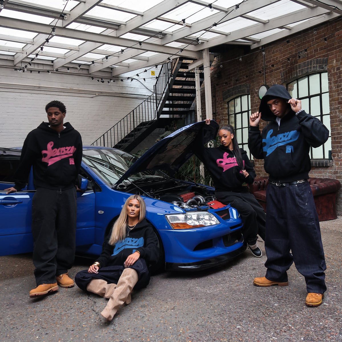 [VANDAL] Zipped Hoodie Pink